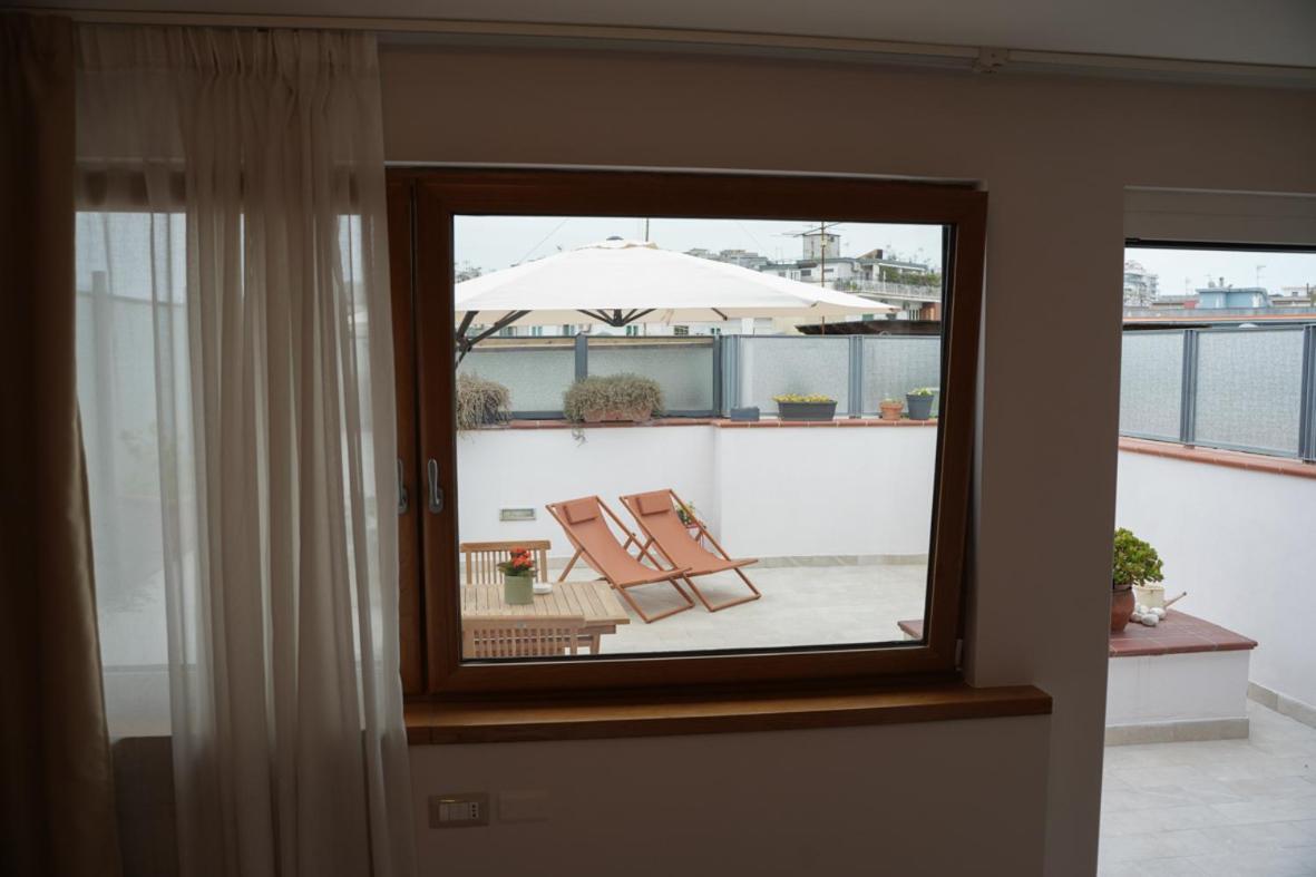 Terrazzo 44 Apartment Наполи Екстериор снимка